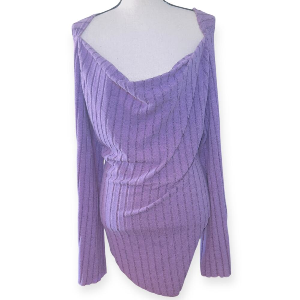 Cute Off the Shoulder Triangle Long Sleeve Shirt